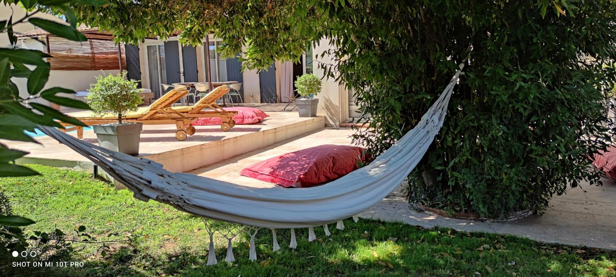 La Nuit Etoilee Aparthotel Saint-Martin-de-Crau Ngoại thất bức ảnh